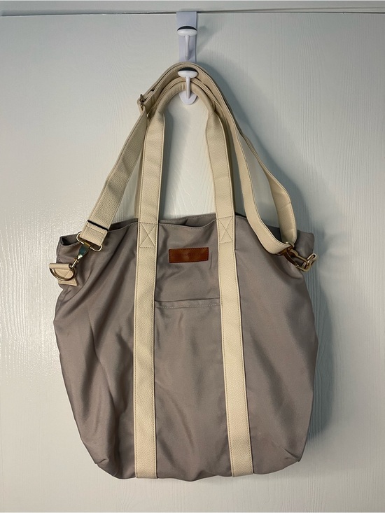 Kindred Bravely Handbags - Kindred Bravely Gray Hospital & Diaper Tote Bag